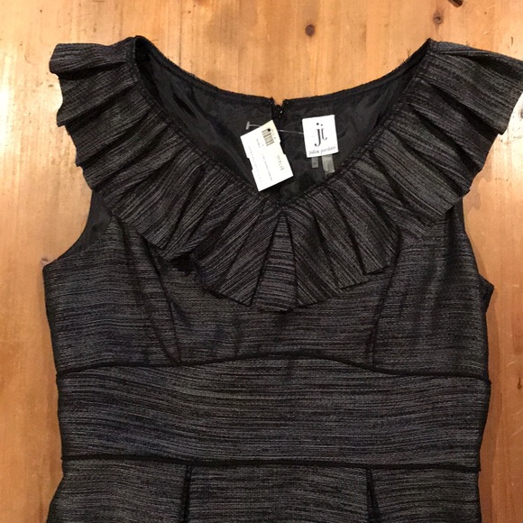 Sleeveless Graphite Dress - Picture 7 of 10